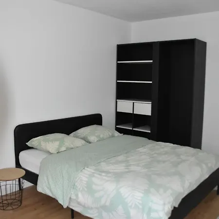 Renovated Апартаменты